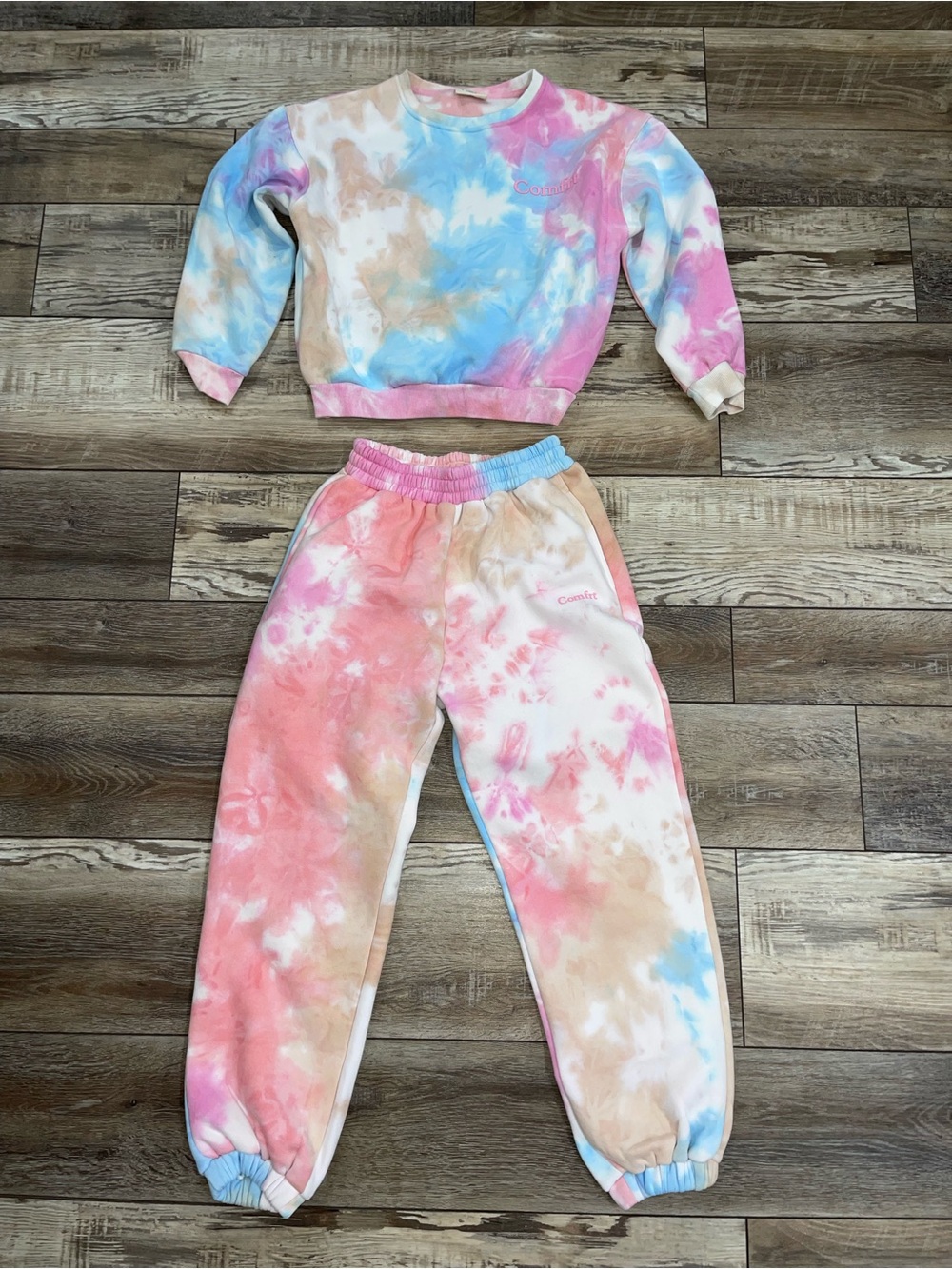 COMFRT Tie-Dye Sweatshirt &Joggers Set in Pink, Blue, Cream. Top large bottom XL